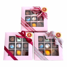 Růžová bonboniéra - pralinky 9ks (2)