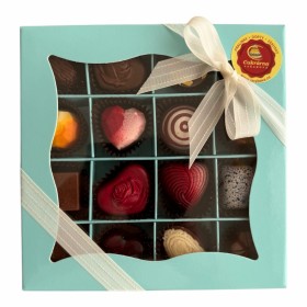 Modrá bonboniéra - pralinky 16ks (1)