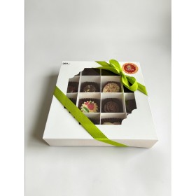 Bílá bonboniéra - pralinky 16ks (1)